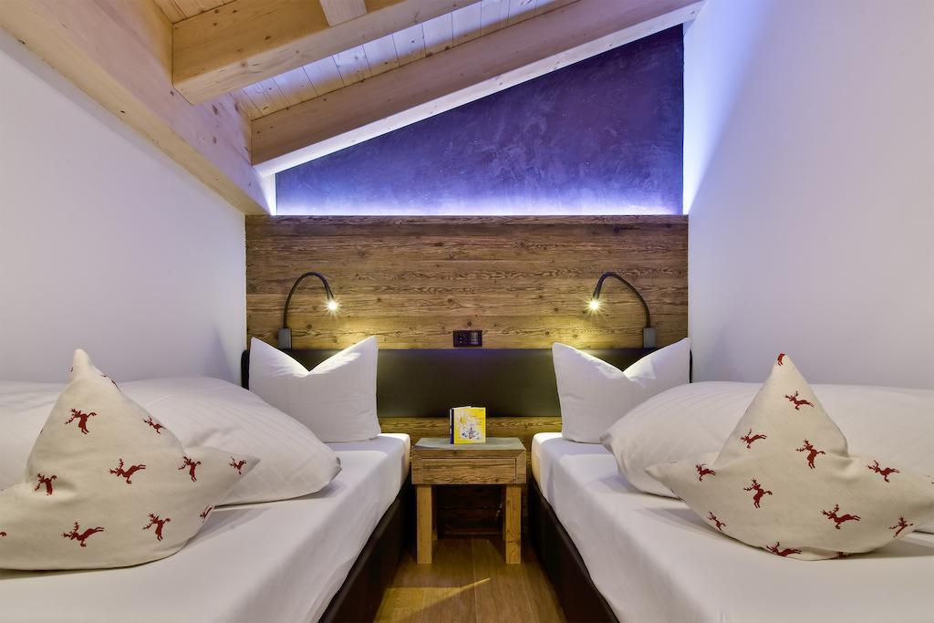 Pete Alpine Boutique Hotel - Klein Und Fein - Private Spa Suiten Und Zimmer St. Anton am Arlberg Rom bilde