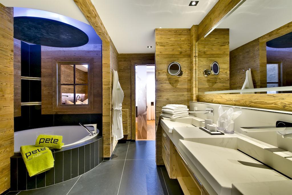 Pete Alpine Boutique Hotel - Klein Und Fein - Private Spa Suiten Und Zimmer St. Anton am Arlberg Rom bilde